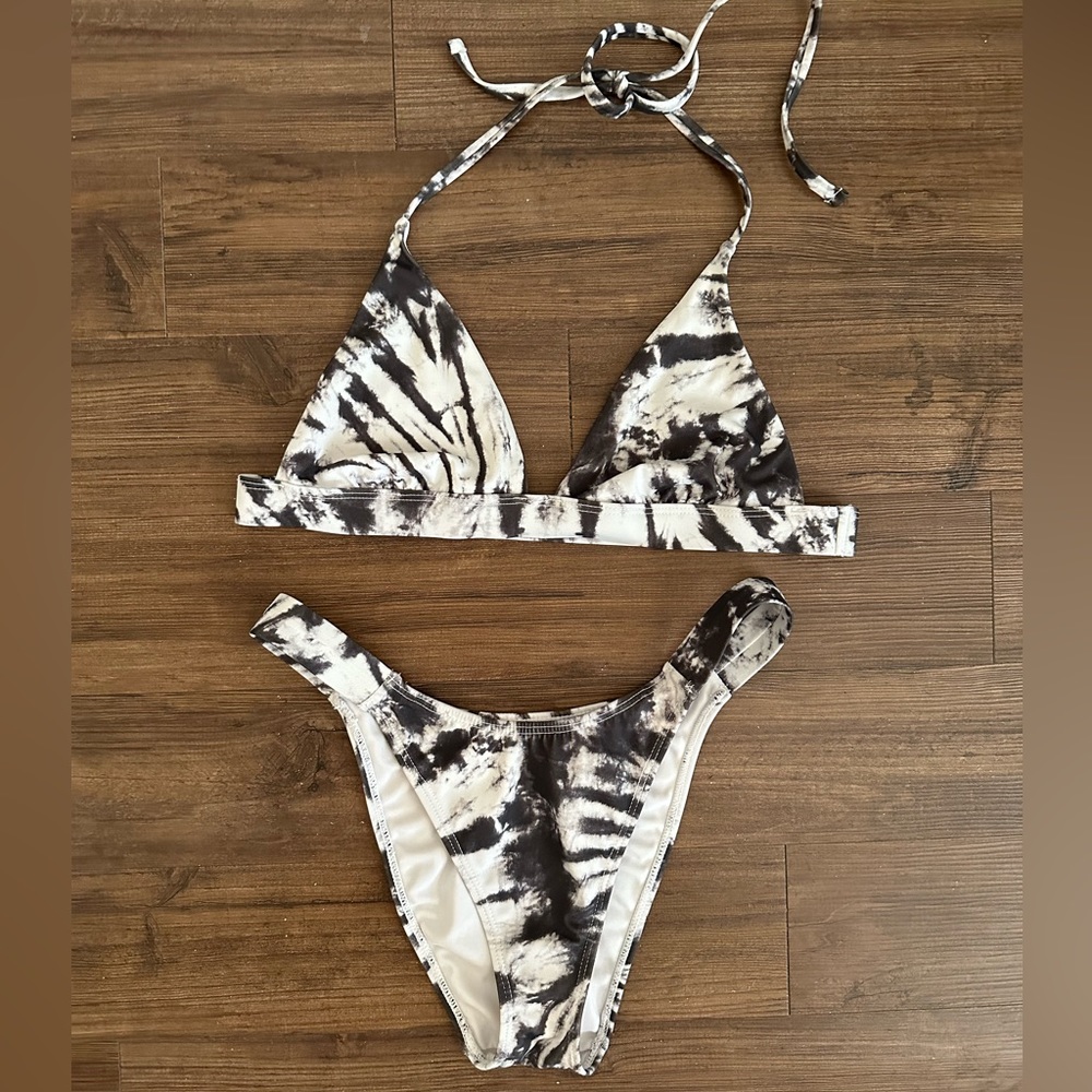 L.A. HEARTS PACSUN Tie Dye Bikini